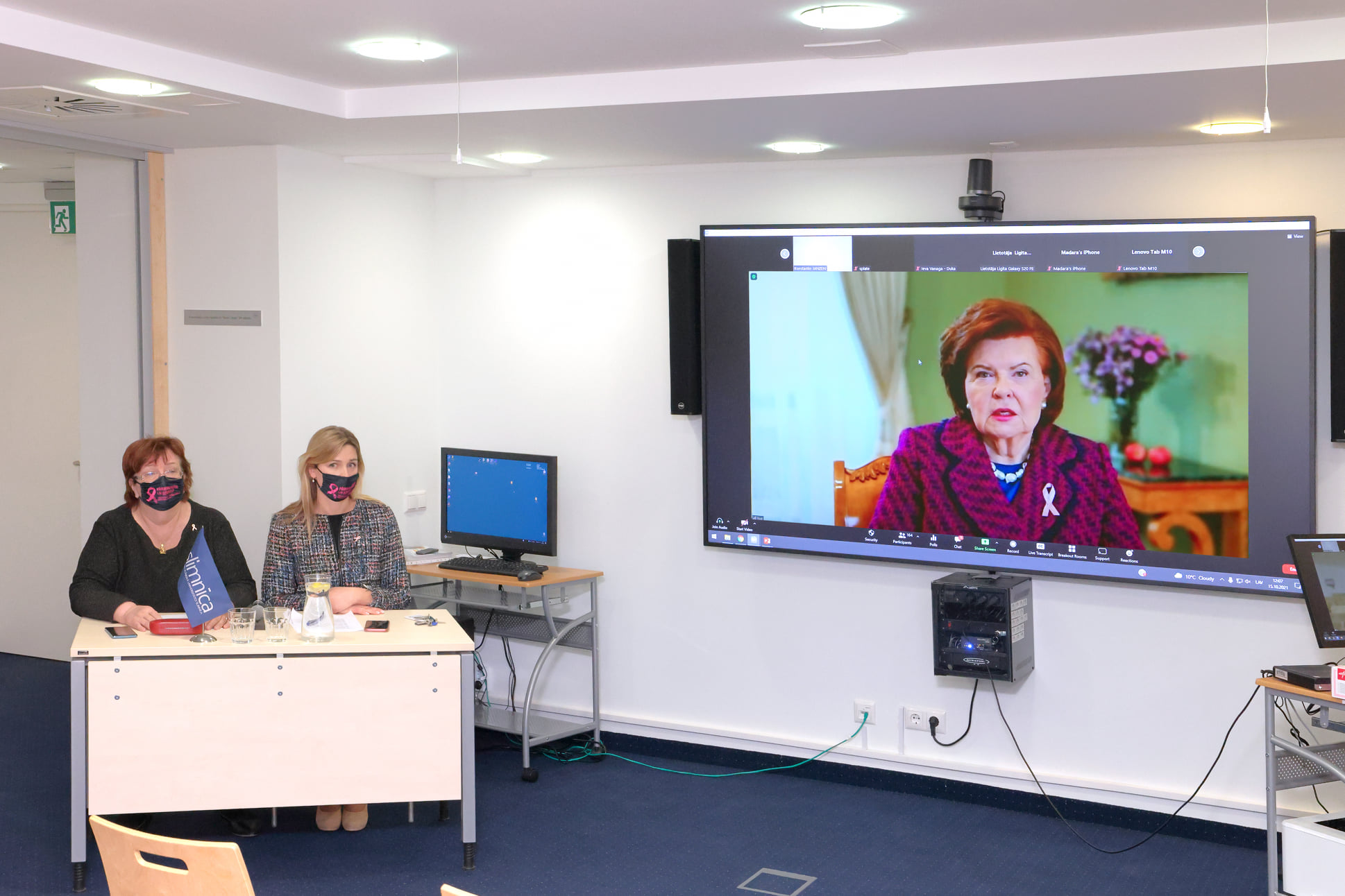 SIA Roche Latvija Rīgas Austrumu klīniskajā universitātes slimnīcā izveido modernu komunikāciju centru